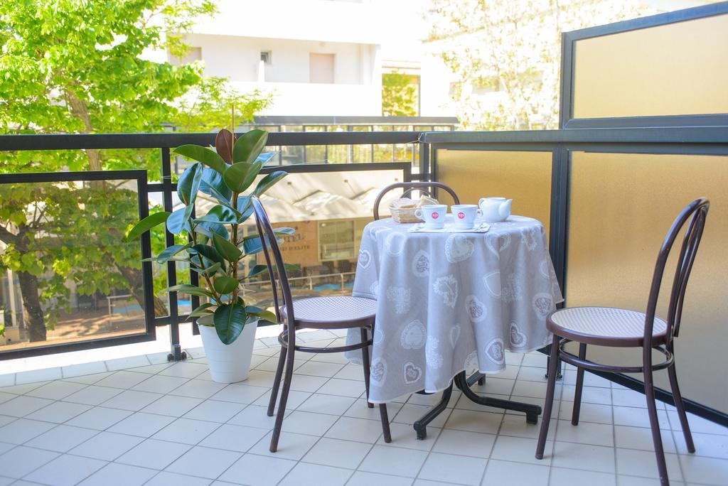 Hotel Maracaibo Rimini Eksteriør bilde